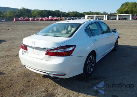 2017 Honda Accord Ex-L V6 z USA, uszkodzony, nr VIN 1HGCR3F86HA014266